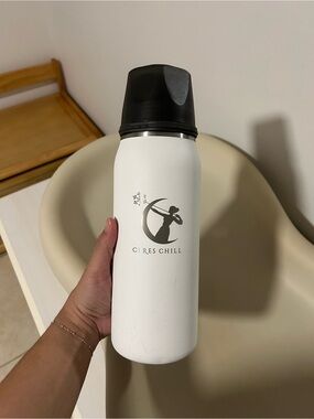Ceres Chill White Stainless Water Bottle with Black Lid
